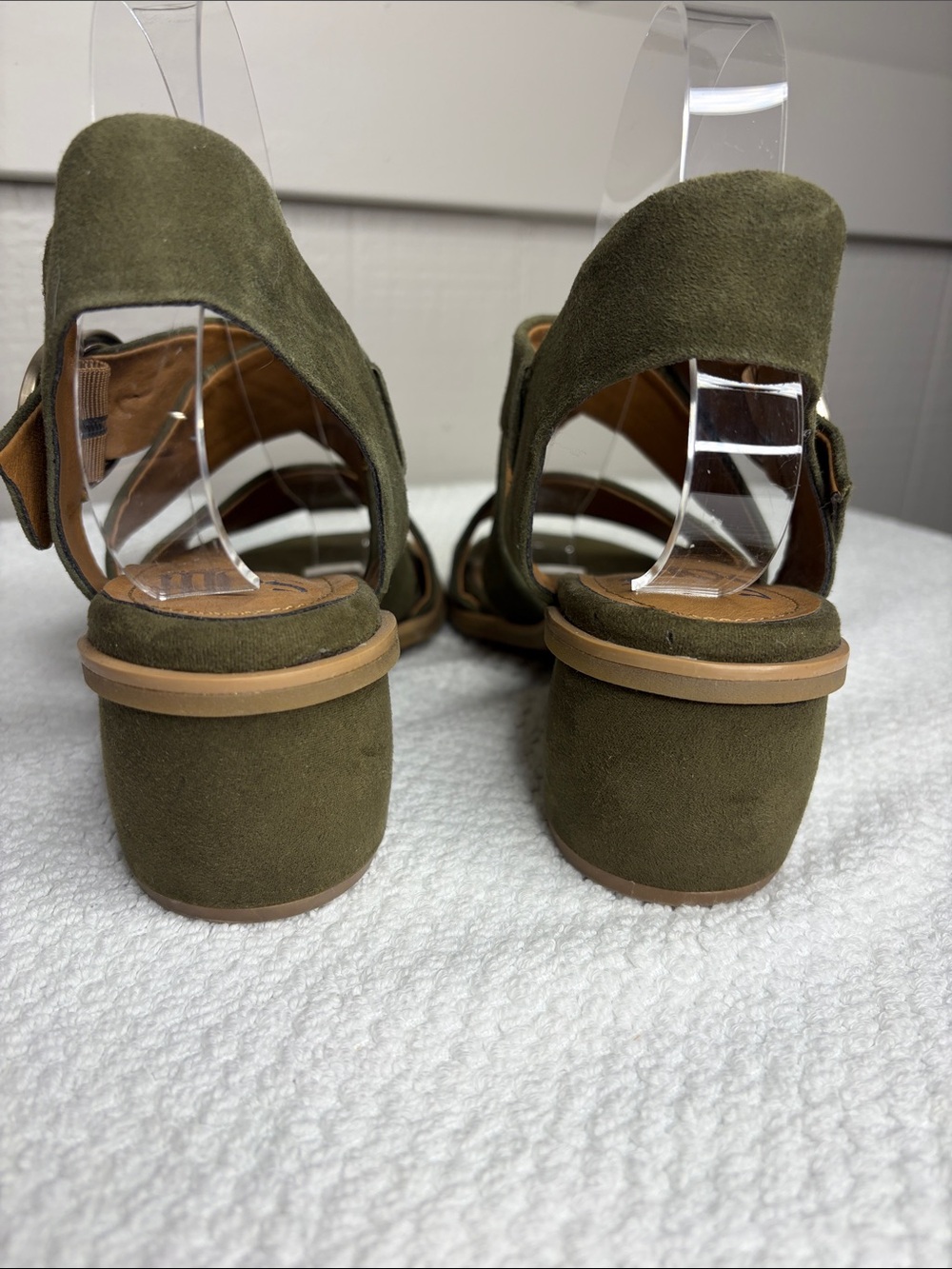 Söfft Coryn Olive Green Suede Block Heel Strappy Sandals Buckle Size 8.5M Boho - Picture 9 of 12